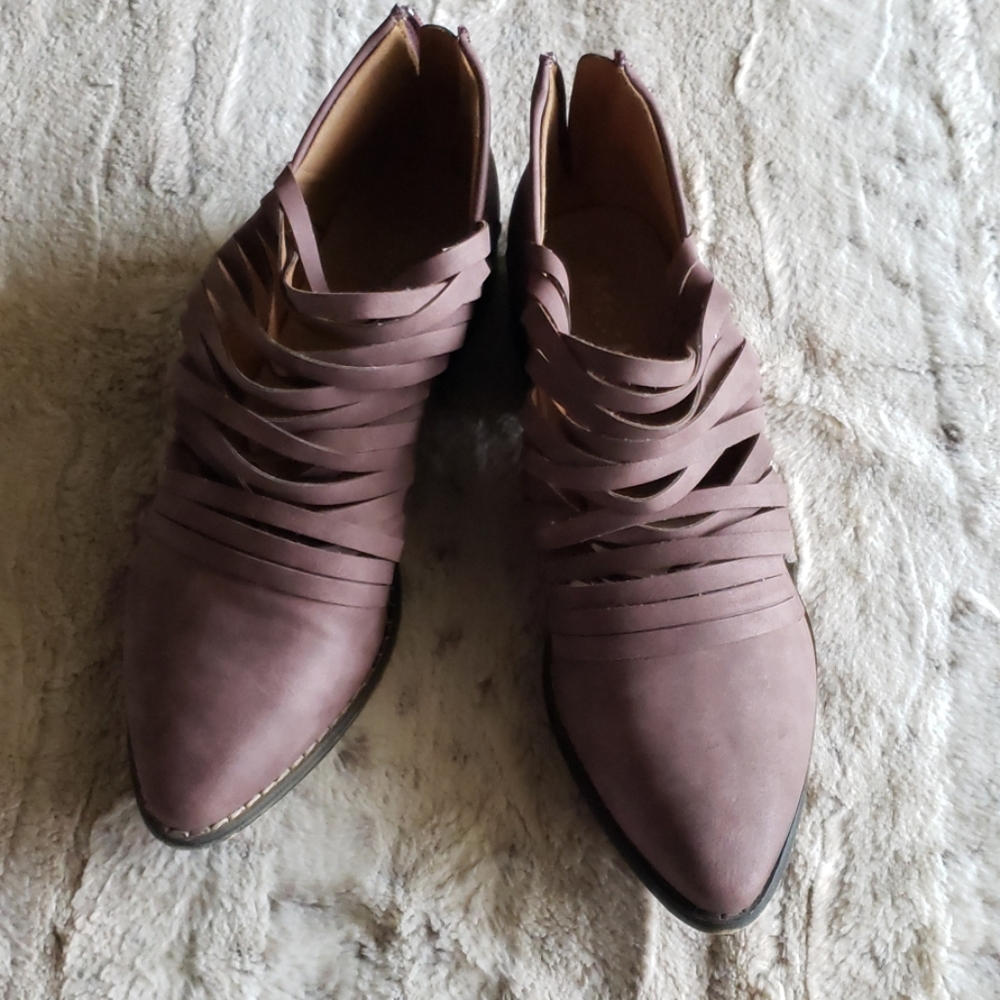 Mi.iM Mauve Booties
